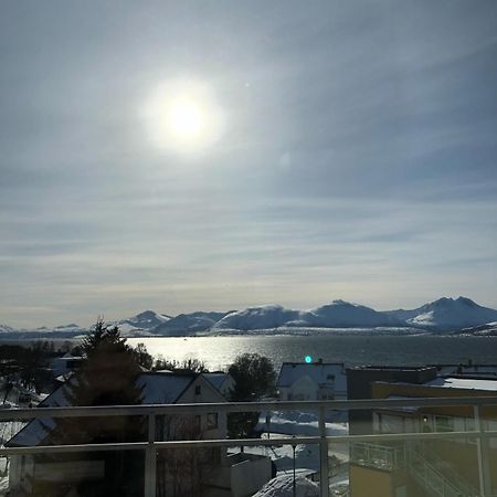 Arctic Homestay With Northern Light Viewpoint Tromso Exterior photo